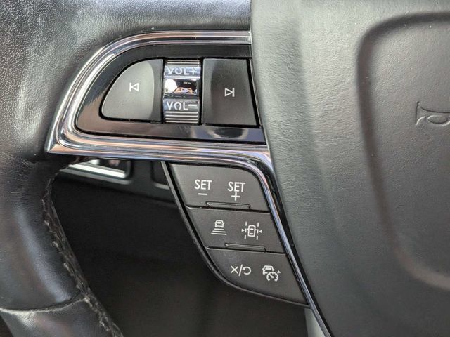 Used 2022 Lincoln Navigator 4WD image 25