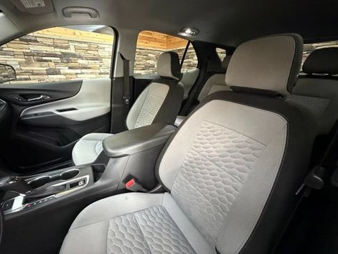 Used 2021 Chevrolet Equinox LS w/ LS Convenience Package AWD/4WD image 14