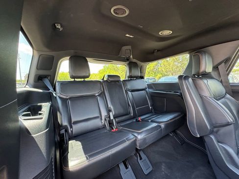 Used 2025 Ford Expedition Tremor AWD/4WD image 39