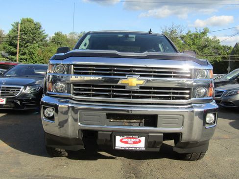 Used 2015 Chevrolet Silverado 2500 LT w/ LT Convenience Package image 2