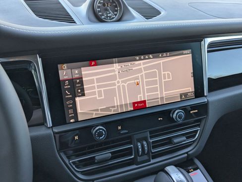 New 2026 Porsche Macan S image 17