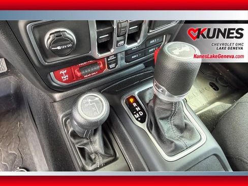 Used 2026 Jeep Wrangler Unlimited Rubicon AWD/4WD image 27