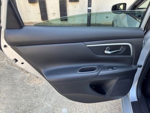 Used 2018 Nissan Altima 2.5 SV w/ 2.5 SV Technology Package FWD image 41