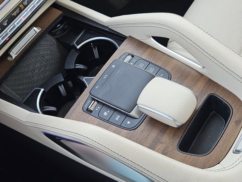 Used 2024 Mercedes-Benz GLE 350 4MATIC image 21