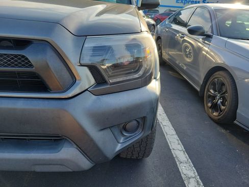 Used 2015 Toyota Tacoma PreRunner w/ Convenience Package RWD image 6