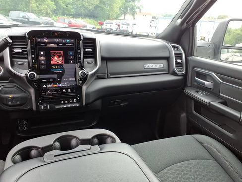 Used 2026 RAM 2500 Big Horn AWD/4WD image 25