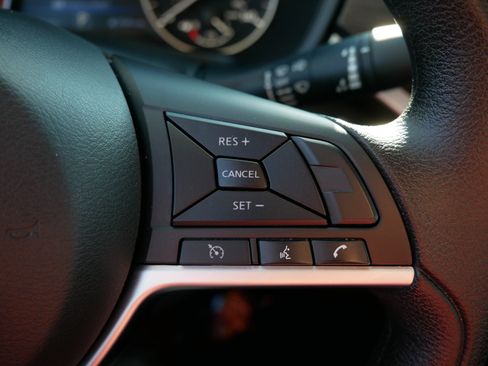 Used 2024 Nissan Altima 2.5 SV image 35