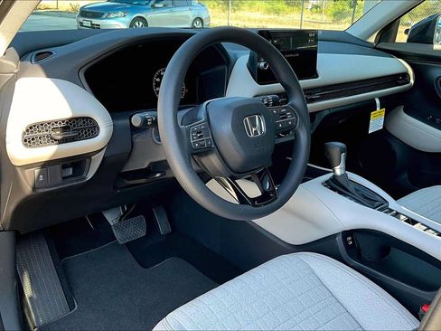 Used 2026 Honda HR-V LX image 8