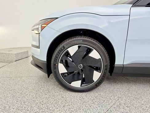 New 2026 Volvo EX30 Plus image 17
