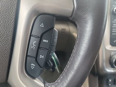 Used 2014 GMC Acadia Denali FWD image 30