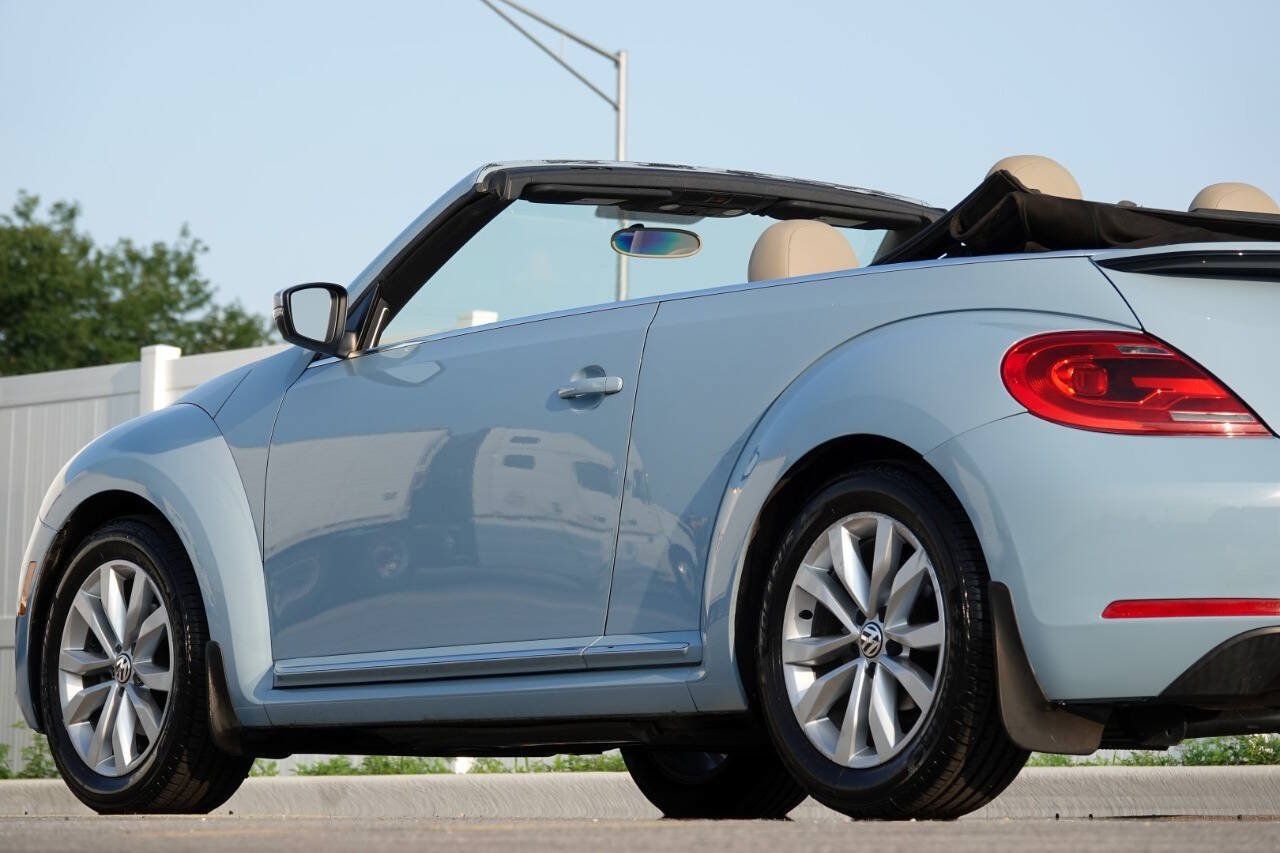 Used 2014 Volkswagen Beetle TDI FWD image 41