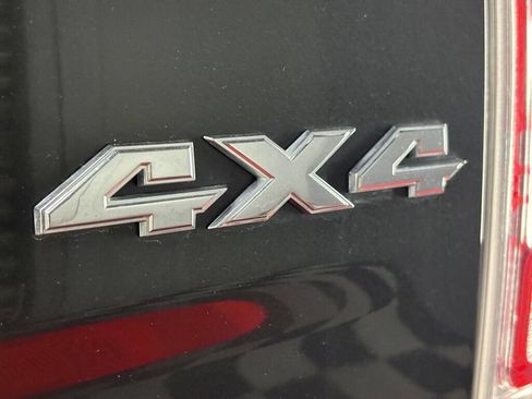 Used 2016 RAM 1500 Laramie w/ Convenience Group image 33