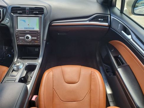 Used 2019 Ford Fusion Titanium image 15