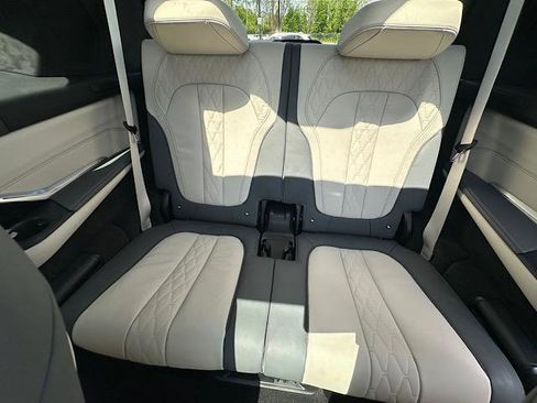 Certified 2025 BMW X7 xDrive40i w/ Executive Package AWD/4WD image 16