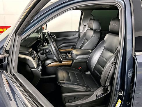 Used 2020 GMC Yukon Denali w/ Denali Premium Package image 7
