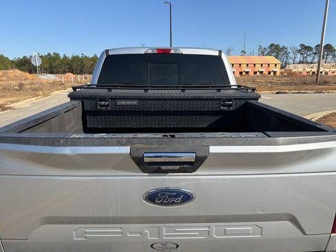 Used 2018 Ford F150 XLT w/ Equipment Group 302A Luxury image 7