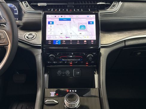 Used 2023 Jeep Grand Cherokee L Limited AWD/4WD image 30