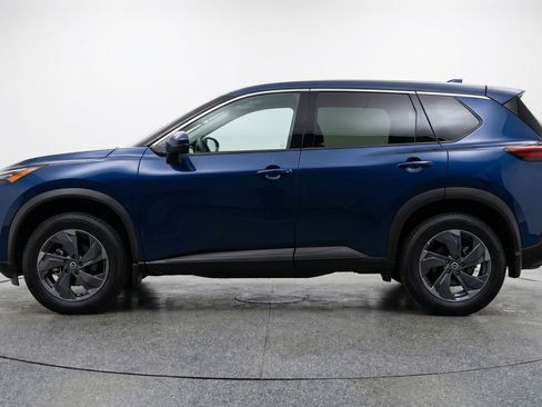 Used 2025 Nissan Rogue SV FWD image 5