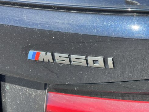 Used 2022 BMW M550i xDrive image 21