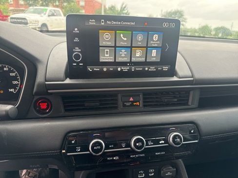 Used 2023 Honda Pilot EX-L image 12