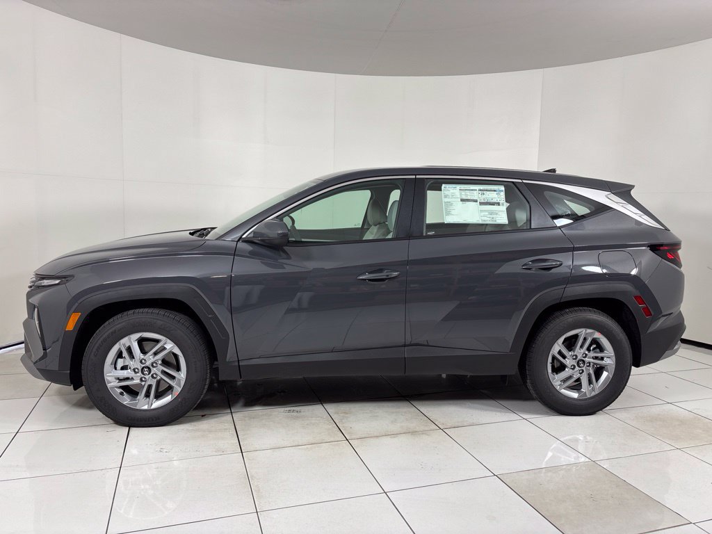 New 2026 Hyundai Tucson SE FWD image 2