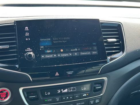 Used 2022 Honda Pilot TrailSport image 24