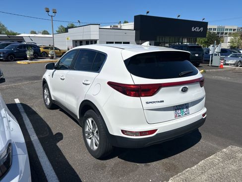 Used 2019 Kia Sportage LX AWD/4WD image 4