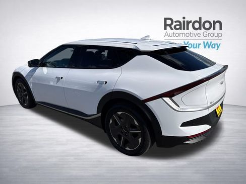 Used 2025 Kia EV6 Light RWD image 12