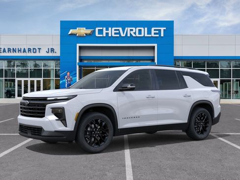 New 2026 Chevrolet Traverse LT FWD image 3