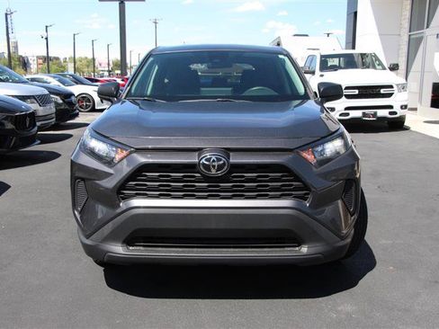 Used 2022 Toyota RAV4 LE w/ Carpet Mat Package (TMS) AWD/4WD image 3
