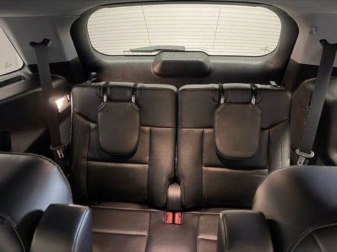 Used 2023 Ford Explorer XLT w/ Equipment Group 202A image 18