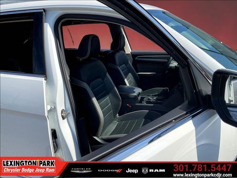 Used 2023 Volkswagen Atlas SEL Premium AWD/4WD image 29