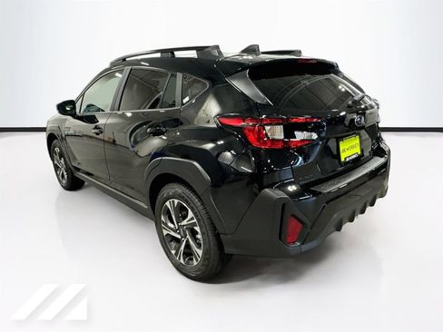 Used 2026 Subaru Crosstrek 2.5i Premium AWD/4WD image 7