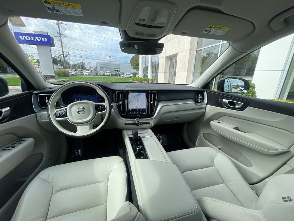 Certified 2024 Volvo XC60 B5 Core w/ Climate Package AWD/4WD image 19