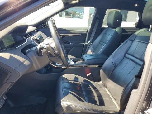 Used 2020 Land Rover Range Rover Evoque R-Dynamic SE AWD/4WD image 19