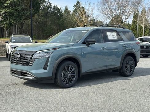 New 2026 Nissan Pathfinder SL w/ SL Premium Package AWD/4WD image 3