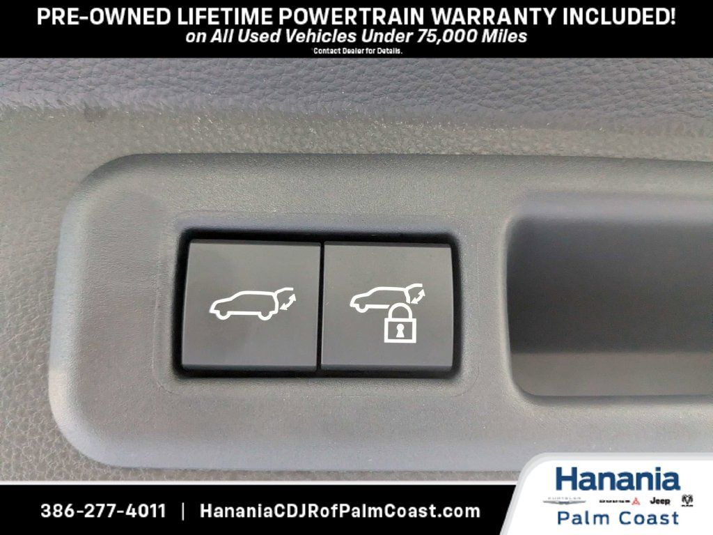 Used 2026 Toyota Sequoia Platinum AWD/4WD image 13