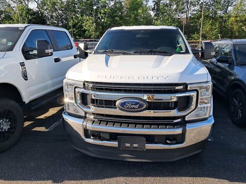 Used 2022 Ford F250 XLT w/ FX4 Off-Road Package AWD/4WD image 5