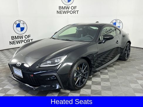 Used 2023 Toyota GR86 Premium w/ ALL Weather Mat Package (TMS) RWD image 3