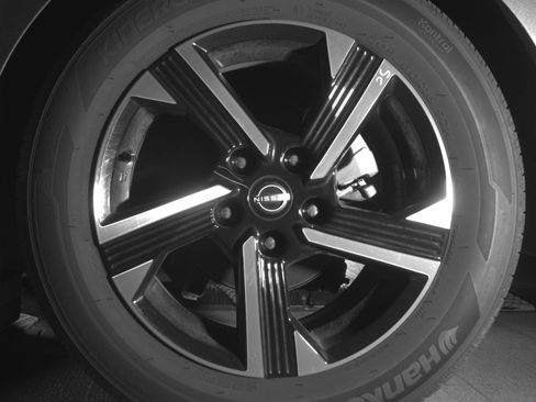 Used 2025 Nissan Sentra SV image 14