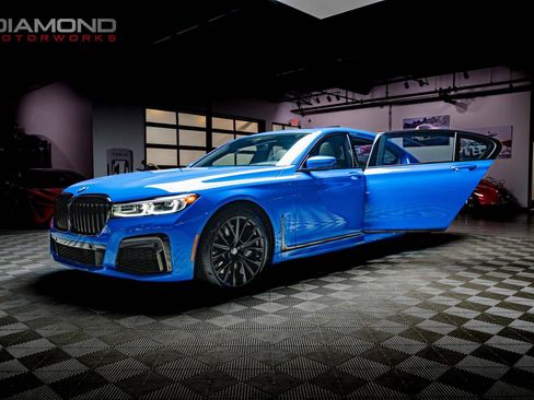 Used 2021 BMW 750i xDrive w/ Executive Package image 51