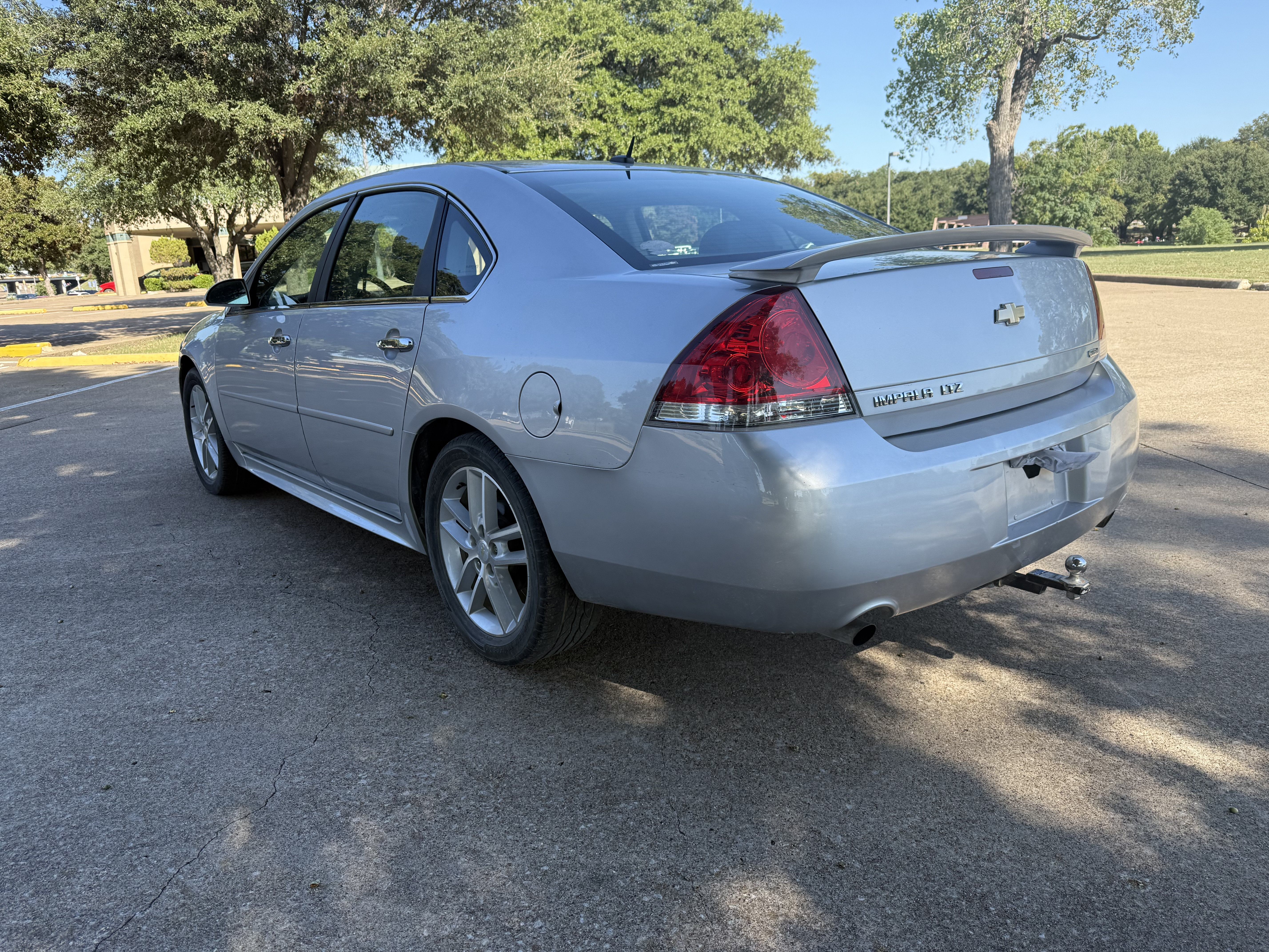 Used 2016 Chevrolet Impala LTZ FWD image 7