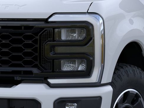 New 2026 Ford F250 XLT AWD/4WD image 18