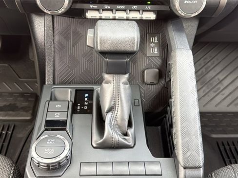 Used 2025 Toyota 4Runner SR5 image 25