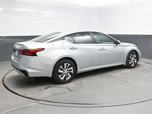 Used 2021 Nissan Altima 2.5 S w/ Driver Assist Package FWD image 7