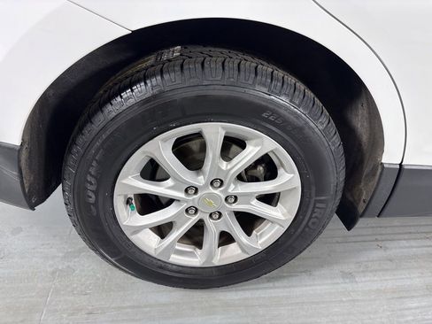 Used 2020 Chevrolet Equinox LS FWD image 10