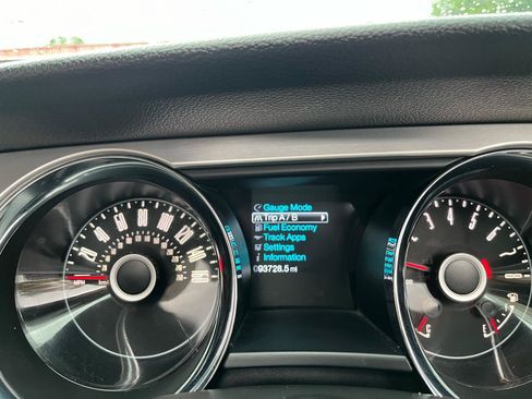 Used 2014 Ford Mustang Premium w/ Equipment Group 201A RWD image 18