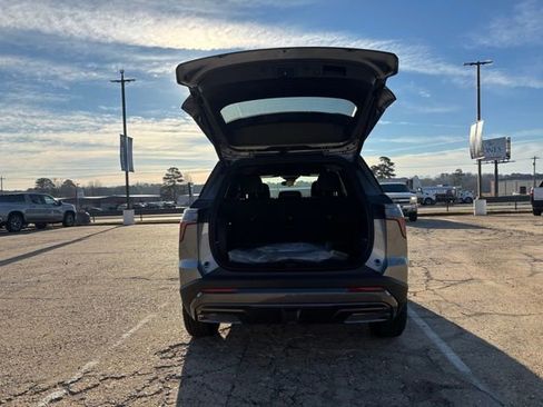 New 2026 Chevrolet Equinox ACTIV w/ Convenience Package III image 15