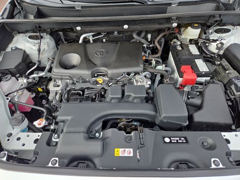 Used 2023 Toyota RAV4 XLE Premium image 30