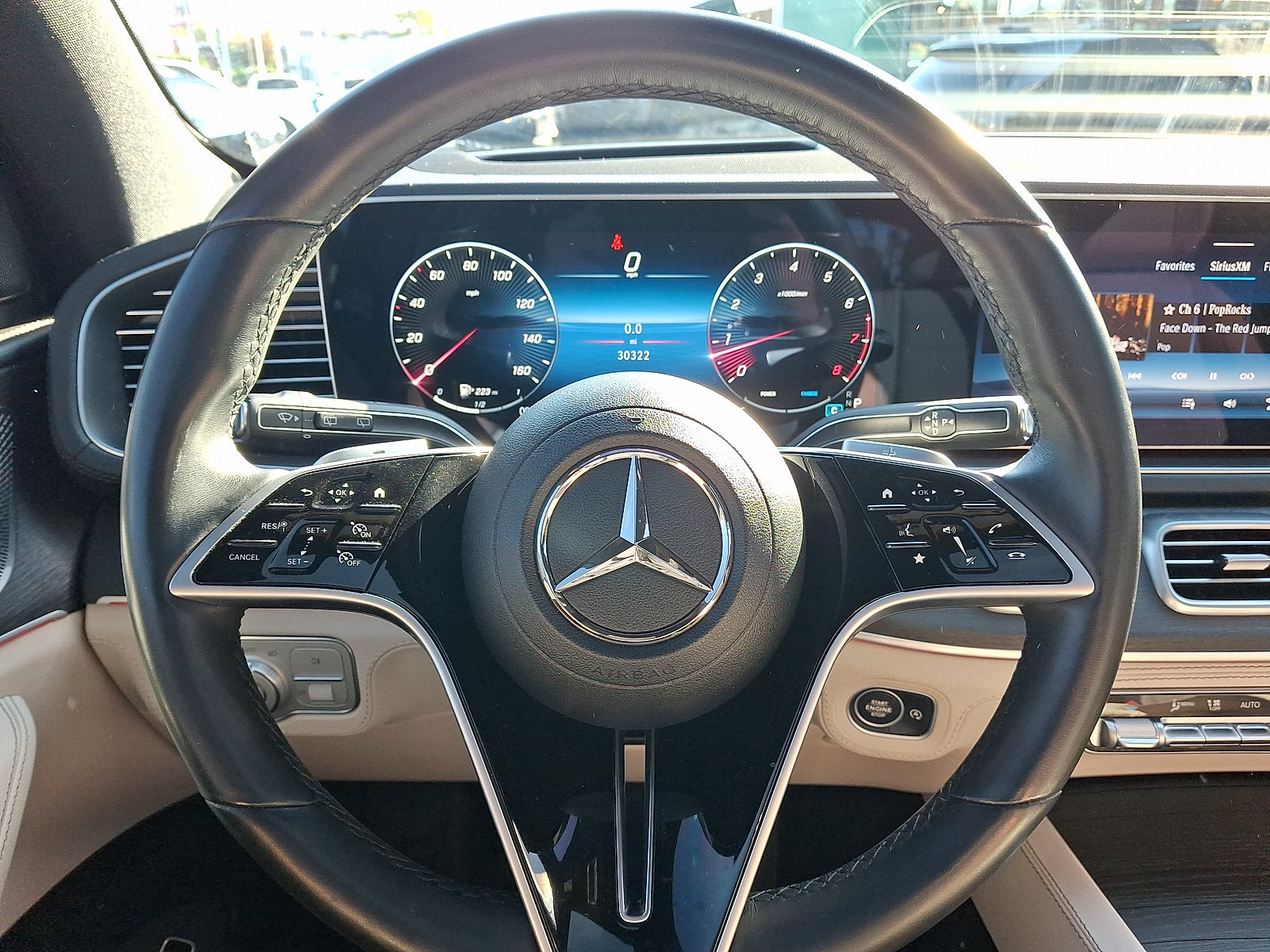 Used 2024 Mercedes-Benz GLE 350 4MATIC image 11